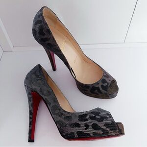 Christian Louboutin Very Prive